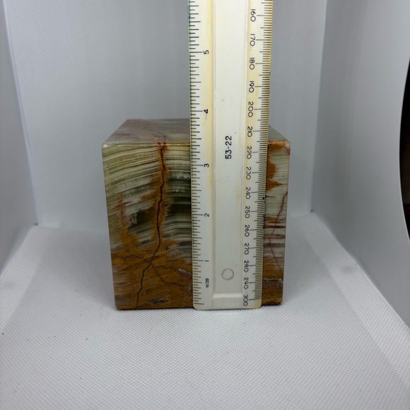 Made in Italy Polished Onyx Marble Cube Sculpture / Vintage Stone Decor - Picture 11 of 13
